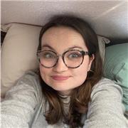 Hello! I’m an American, native english speaker who speaks Spanish. I have lived in Spain for ten years! Let’s have fun!